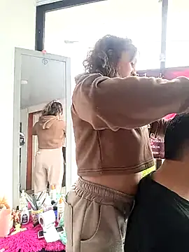 Snapshot of Alejandra_N chatting on 02-02-26, 03:33 Alejandra N online show from 02-02-26, 03:33