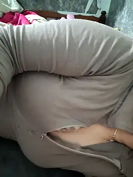 -LunaLust online show from 01-18-26, 01:20