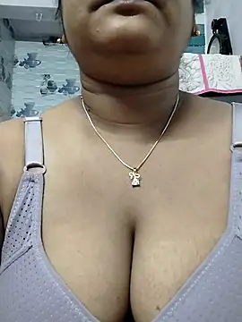 pinkisaha75 online show from 04-11-26, 12:18