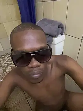 BigAndBeaut online show from 02-27-26, 03:34