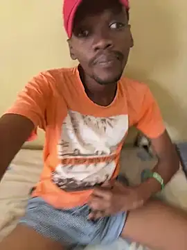 BigAndBeaut online show from 03-12-26, 11:36