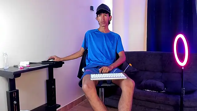 neitan miller  online show from 05-07-26, 01:14