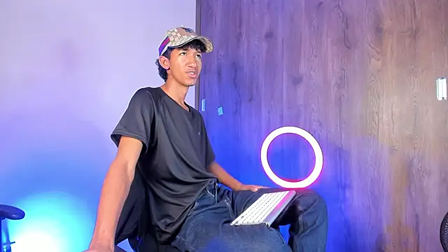 neitan miller  online show from 02-19-26, 01:19