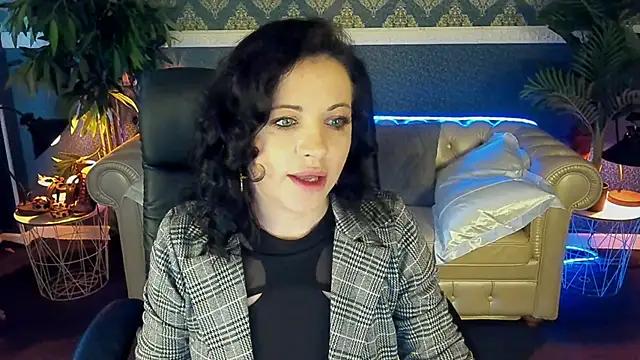 Dafni Monn online show from 05-14-26, 05:59