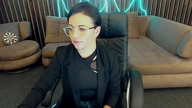 Dafni Monn online show from 09-21-25, 05:23
