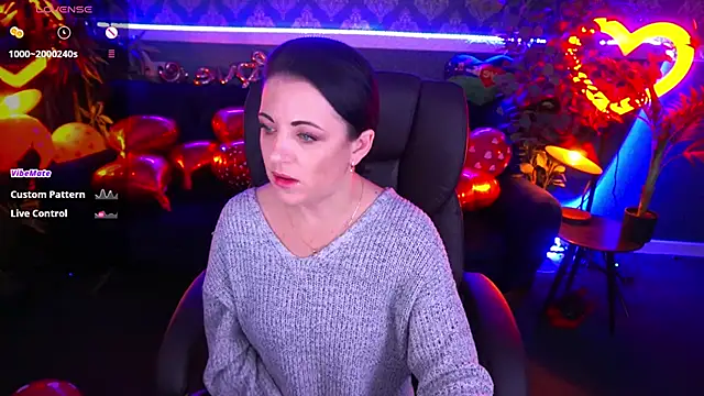 Dafni Monn online show from 02-17-25, 06:42