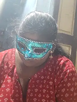 Snapshot of divyasree1431 chatting on 06-16-26, 02:50 divyasree1431 online show from 06-16-26, 02:50