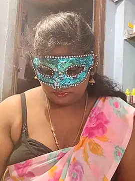 Snapshot of divyasree1431 chatting on 06-28-26, 04:08 divyasree1431 online show from 06-28-26, 04:08