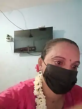 Snapshot of Kanmani69 chatting on 07-23-26, 05:20 Kanmani69 online show from 07-23-26, 05:20
