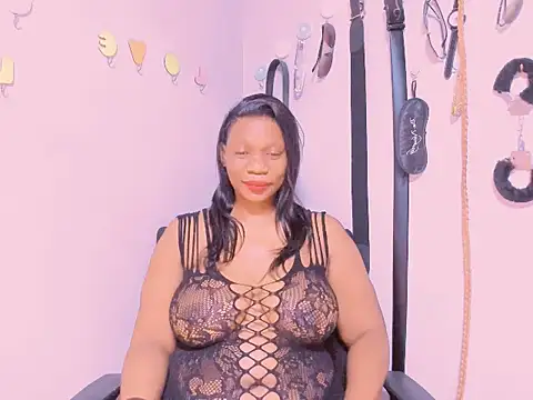 Snapshot of indian_queenBxoxo chatting on 01-12-26, 06:42 indian queenBxoxo online show from 01-12-26, 06:42