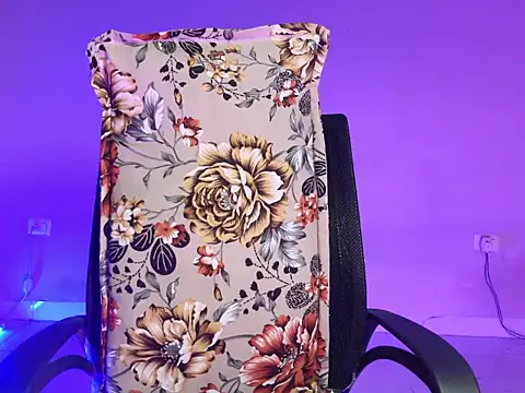 CutieVibe01 online show from 01-11-26, 06:59