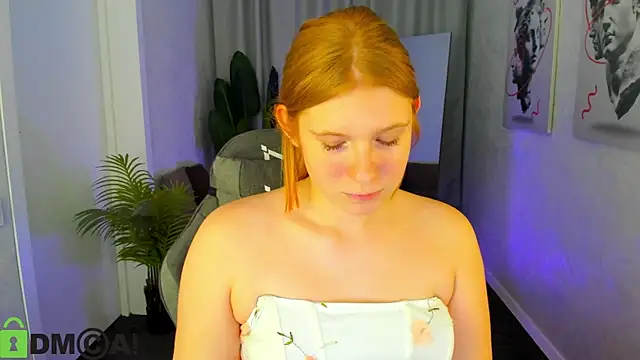 Snapshot of Sally_Ange1 chatting on 04-25-26, 01:41 Sally Ange1 online show from 04-25-26, 01:41