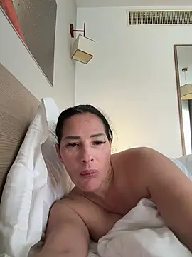 Snapshot of Maya-www chatting on 02-28-26, 08:14 Maya-www online show from 02-28-26, 08:14