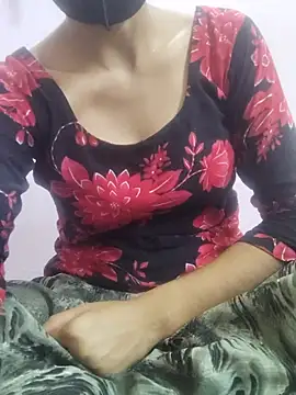 Snapshot of Kavya-Ranii chatting on 07-13-26, 09:08 Kavya-Ranii online show from 07-13-26, 09:08