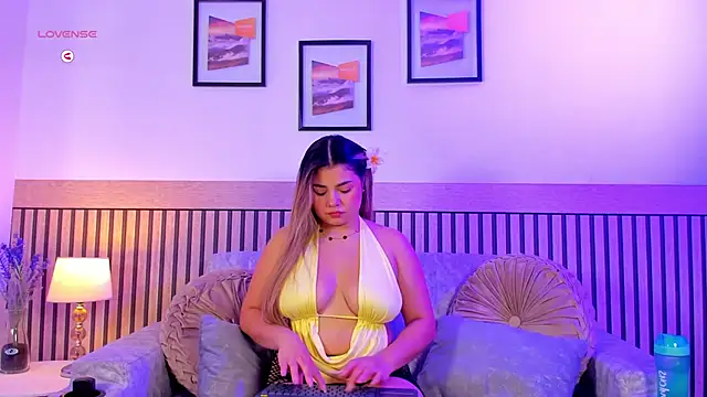 Snapshot of taylor_smiith1 chatting on 02-21-26, 12:18 taylor smiith1 online show from 02-21-26, 12:18