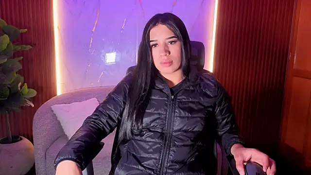 zoevg online show from 04-10-26, 12:01