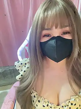 Snapshot of -Violet-t chatting on 04-19-26, 02:29 -Violet-t online show from 04-19-26, 02:29