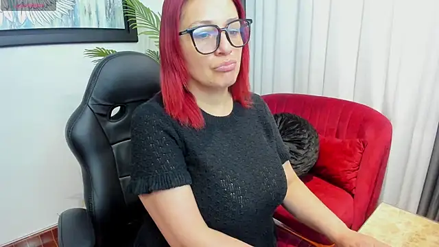 Snapshot of VictoriaPaker chatting on 07-15-26, 11:28 VictoriaPaker online show from 07-15-26, 11:28