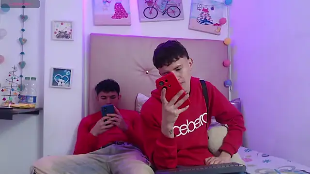 Snapshot of iam__lukas__ chatting on 01-08-26, 04:13 iam lukas online show from 01-08-26, 04:13