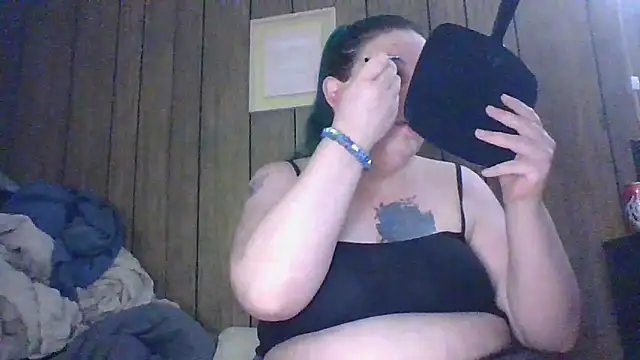 Snapshot of troublemadedouble chatting on 02-05-26, 02:51 troublemadedouble online show from 02-05-26, 02:51