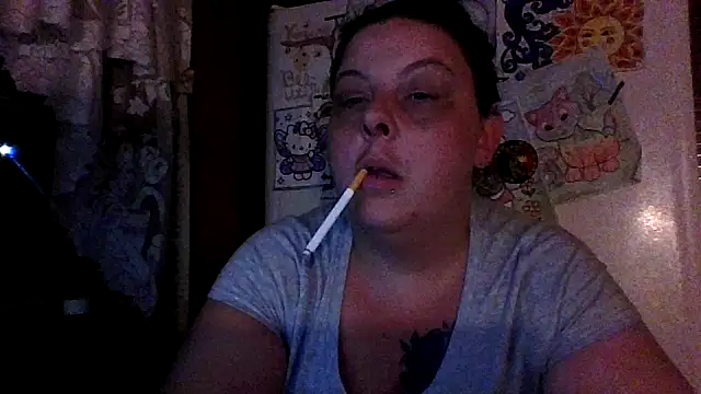 Snapshot of troublemadedouble chatting on 06-12-26, 04:32 troublemadedouble online show from 06-12-26, 04:32