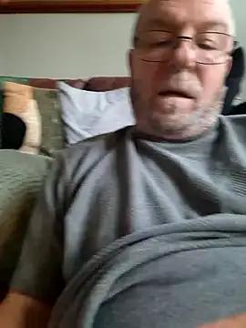 Snapshot of justenjoyingurcompany chatting on 01-12-26, 08:43 justenjoyingurcompany online show from 01-12-26, 08:43