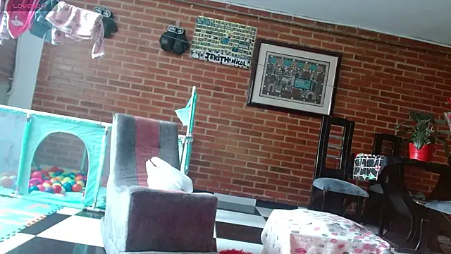 Lia rouse04 online show from 02-14-26, 01:00