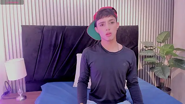 LeoHard   online show from 02-05-26, 01:45