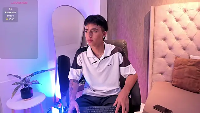 LeoHard   online show from 04-15-26, 02:39