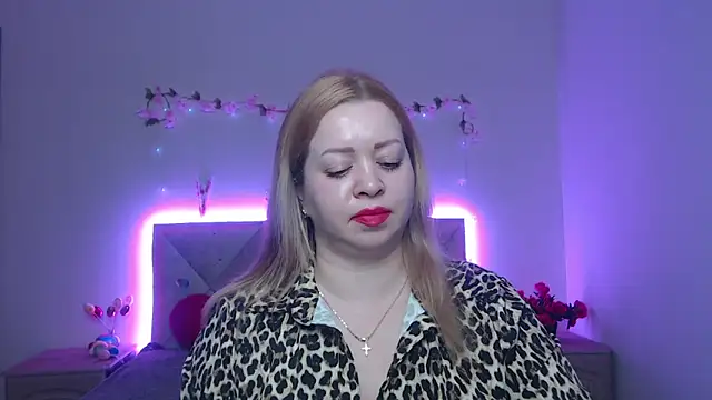 OliviaVerr online show from 04-10-26, 12:34