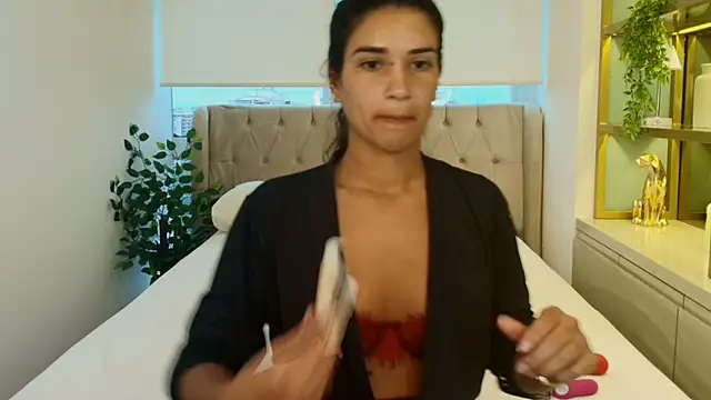 Maxine Spencer online show from 02-05-26, 07:53