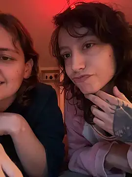Snapshot of witchdub chatting on 05-15-26, 07:23 witchdub online show from 05-15-26, 07:23