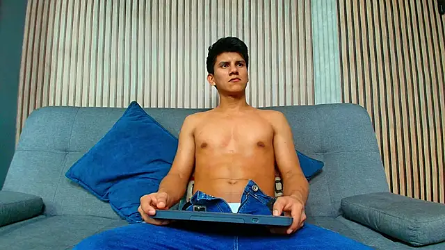 Atlas desire online show from 02-27-26, 07:24