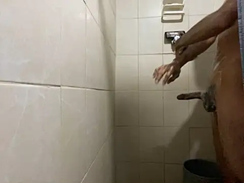 Snapshot of castro24141 chatting on 02-09-26, 02:37 castro24141 online show from 02-09-26, 02:37