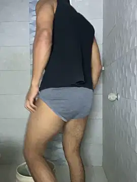 Snapshot of antonio_aguilarx chatting on 04-26-26, 06:32 antonio aguilarx online show from 04-26-26, 06:32