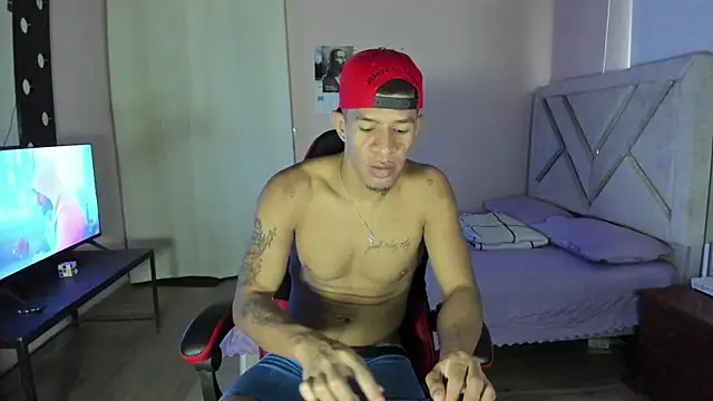Snapshot of antonio_aguilarx chatting on 07-28-26, 06:20 antonio aguilarx online show from 07-28-26, 06:20