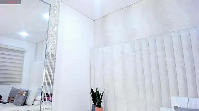 AliaahSky online show from 02-22-26, 05:32