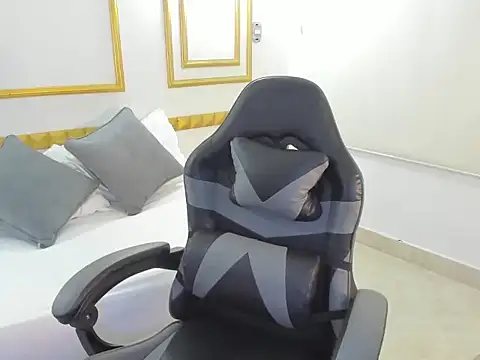 Snapshot of bella_fernand chatting on 02-02-26, 07:02 bella fernand online show from 02-02-26, 07:02