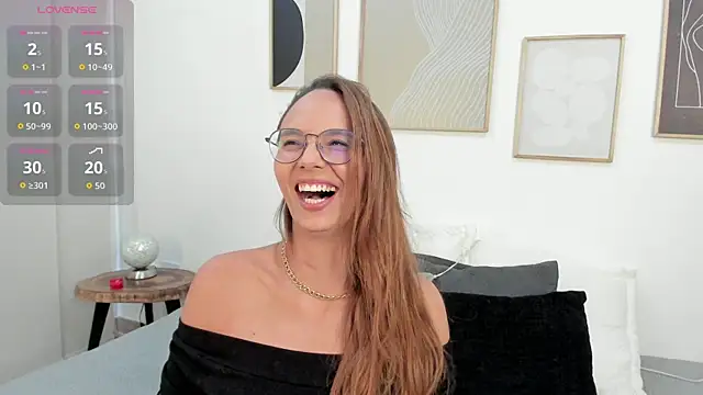 Snapshot of Julianneharris chatting on 04-24-26, 02:52 Julianneharris online show from 04-24-26, 02:52