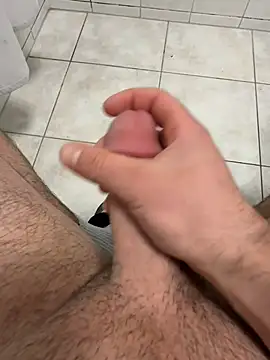 GuestSolo online show from 04-15-26, 03:49