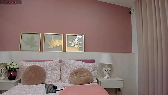 Laila-Stone online show from 01-09-26, 11:50