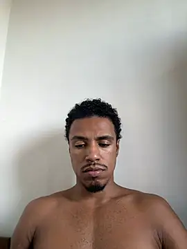 Snapshot of LorenzoBlack27 chatting on 05-29-26, 07:53 LorenzoBlack27 online show from 05-29-26, 07:53