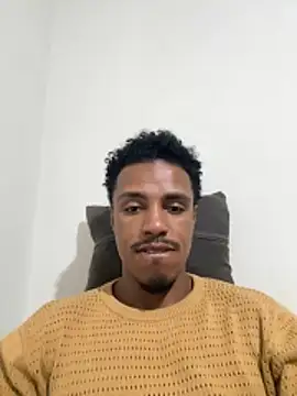 Snapshot of LorenzoBlack27 chatting on 04-28-26, 02:10 LorenzoBlack27 online show from 04-28-26, 02:10