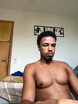 Snapshot of LorenzoBlack27 chatting on 05-16-26, 02:16 LorenzoBlack27 online show from 05-16-26, 02:16