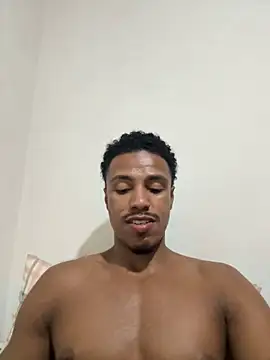 Snapshot of LorenzoBlack27 chatting on 05-06-26, 10:58 LorenzoBlack27 online show from 05-06-26, 10:58