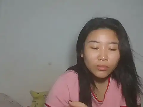 Zyeiii online show from 04-12-26, 06:11