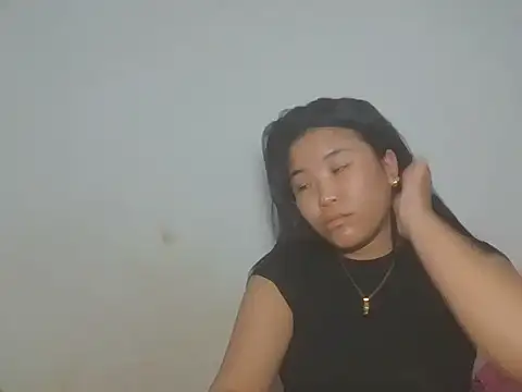 Snapshot of Zyeiii chatting on 04-29-26, 06:36 Zyeiii online show from 04-29-26, 06:36