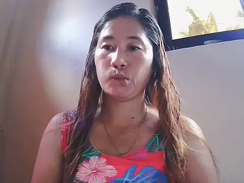 Snapshot of lovelyxxx88 chatting on 06-15-26, 12:12 lovelyxxx88 online show from 06-15-26, 12:12