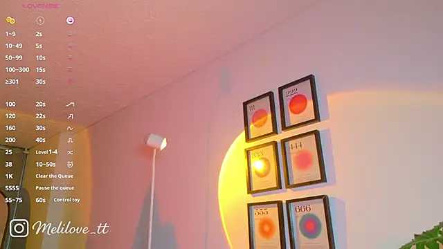 MelyTaylor  online show from 03-08-26, 02:04