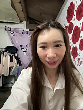 Adela-222 online show from 04-16-26, 11:51